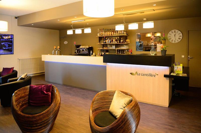 Logis La Lentillere - Restaurant Cote Parc Lalacelle Zimmer foto
